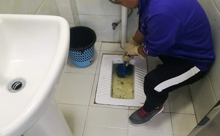 炉霍疏通蹲坑